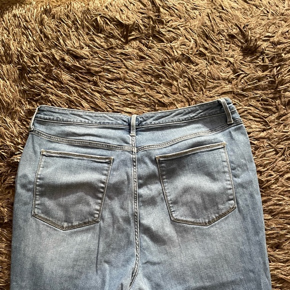 Universal Thread High Rise Straight Crop Distressed Jeans Size 20 W - Picture 7 of 10